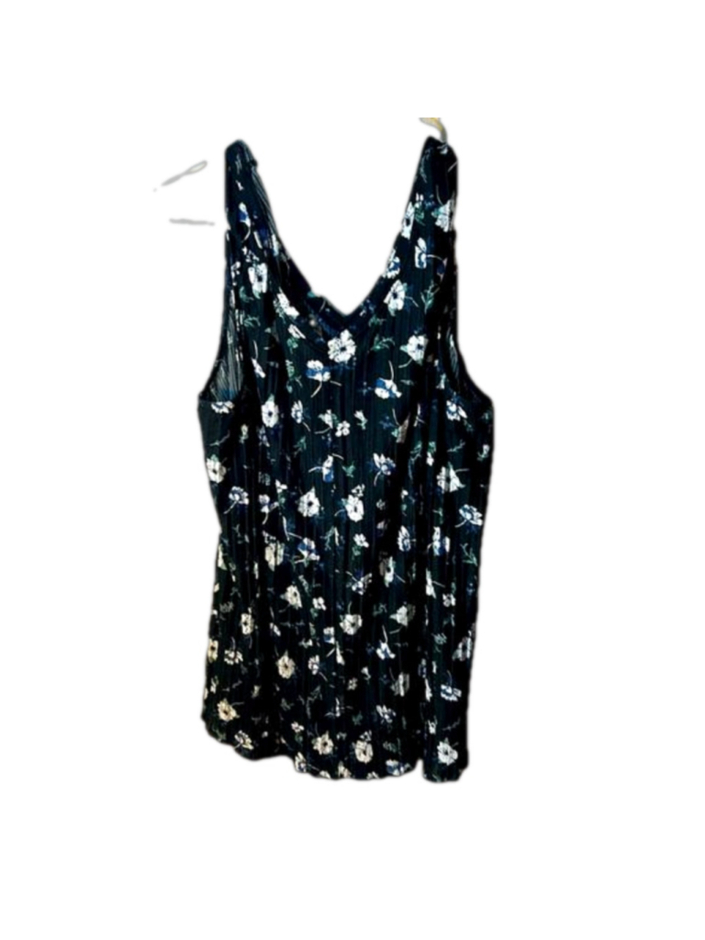 Penningtons Floral V Neck Tank Top Size 1X